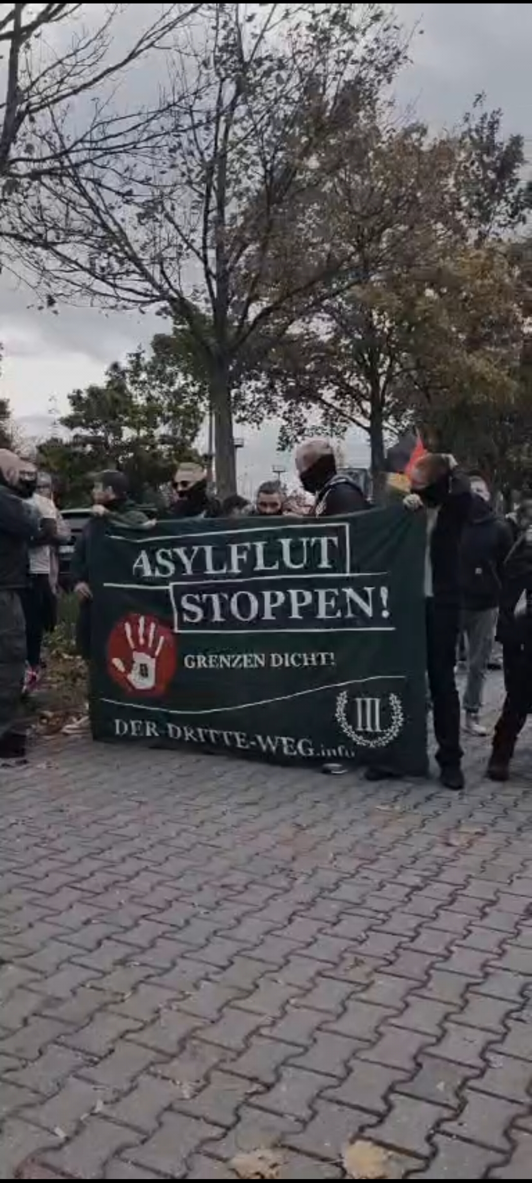 Paunsdorf erwache! „Der III. Weg“ führt Protest gegen den Volksaustausch auf die Straßen von Leipzig (+Video)